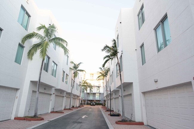 property at 2150 Van Buren St