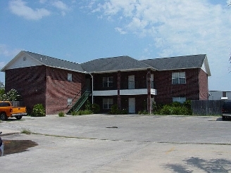 Sabal Court Apartments in Harlingen, TX - Foto de edificio - Building Photo