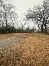 2016 State Hwy 155 in Palestine, TX - Building Photo - Building Photo