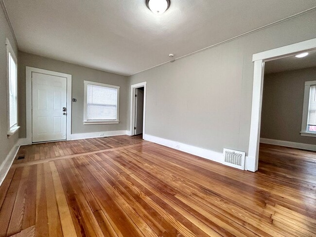 1768 Elwood St in Muskegon, MI - Building Photo - Building Photo