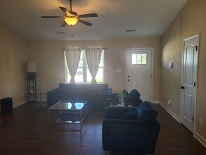 702 Mooring Ct in Sneads Ferry, NC - Building Photo - Building Photo