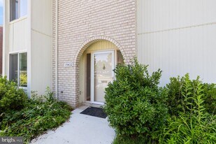 19422 Thomas Farm Rd in Gaithersburg, MD - Building Photo