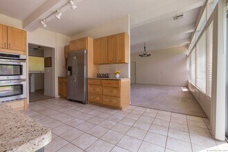 23 Vine Hill Rd in Farmington, CT - Building Photo - Building Photo