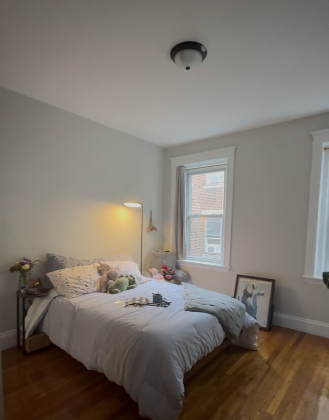 1193 Commonwealth Ave, Unit 10 in Boston, MA - Building Photo - Building Photo