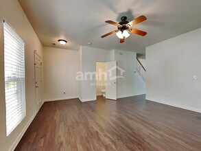 7 Old Pine Cir in Browns Summit, NC - Building Photo - Building Photo