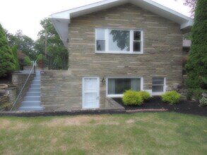 900 Oak Ridge Ave in State College, PA - Building Photo - Building Photo