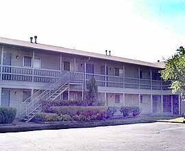 Redfield Apartments in Austin, TX - Foto de edificio - Building Photo