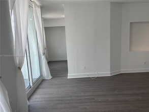 315 NE 3rd Ave in Fort Lauderdale, FL - Building Photo - Building Photo