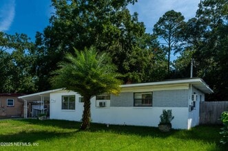 777 La Marche Dr in Jacksonville, FL - Building Photo - Building Photo