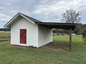9814 Stricklands Crossroads Rd in Benson, NC - Building Photo - Building Photo