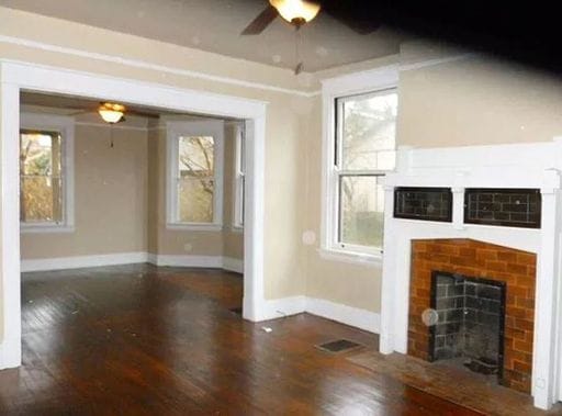 property at 635 Straight St