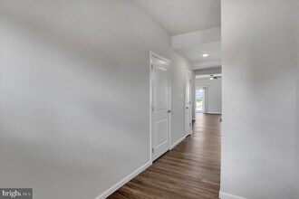 1817 Holly Ln in Chambersburg, PA - Building Photo - Building Photo