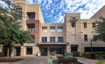 1 Waterway Ave in The Woodlands, TX - Building Photo - Building Photo