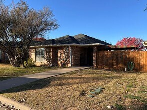 4230 Green Meadow Dr in San Angelo, TX - Building Photo - Building Photo