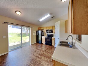 2768 Whispering Trails Dr in Winter Haven, FL - Building Photo - Building Photo