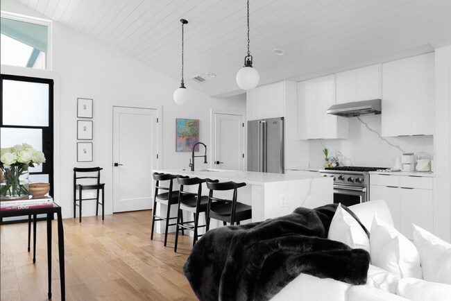 5603 Samuel Huston Ave in Austin, TX - Building Photo - Building Photo