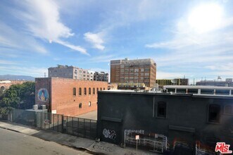 691 Mill St in Los Angeles, CA - Building Photo - Building Photo