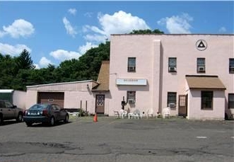 100 Cedar Ave in Croydon, PA - Foto de edificio - Building Photo