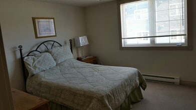 110 Bishop Dr in Fredericton, NB - Building Photo - Building Photo