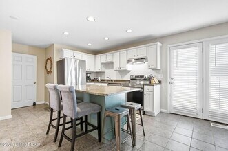 1239 Westlynne Way in Louisville, KY - Building Photo - Building Photo