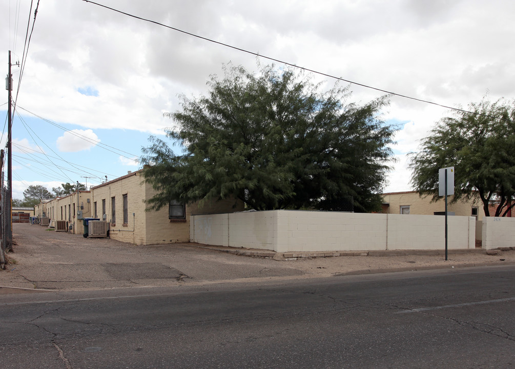 2424 N Stone Ave in Tucson, AZ - Foto de edificio