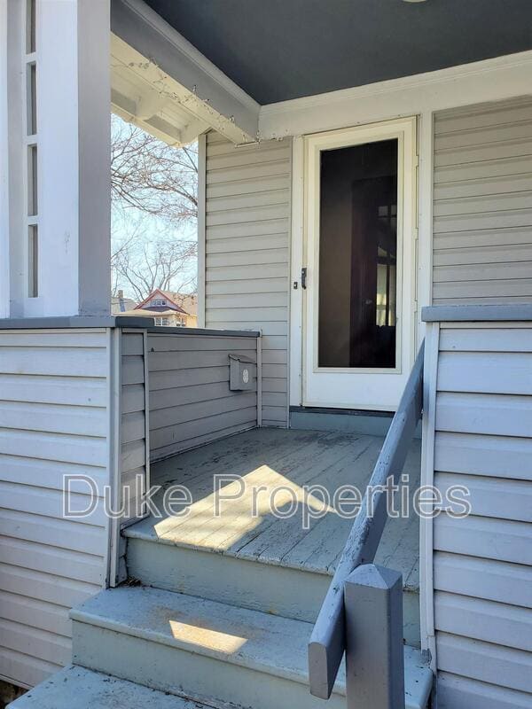 property at 7 Iroquois St