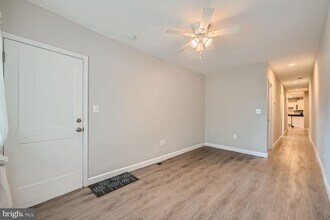 2500 E Fayette St in Baltimore, MD - Building Photo - Building Photo