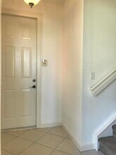 990 Millbrae Ct in West Palm Beach, FL - Building Photo - Building Photo