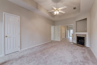 6426 Covington Villas Dr in Tuscaloosa, AL - Building Photo - Building Photo