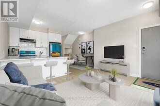 732 Mishi Private in Ottawa, ON - Building Photo - Building Photo