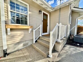 992 Palmer in Plymouth, MI - Building Photo - Building Photo