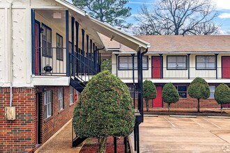 Magnolia Garden in Texarkana, TX - Building Photo - Building Photo