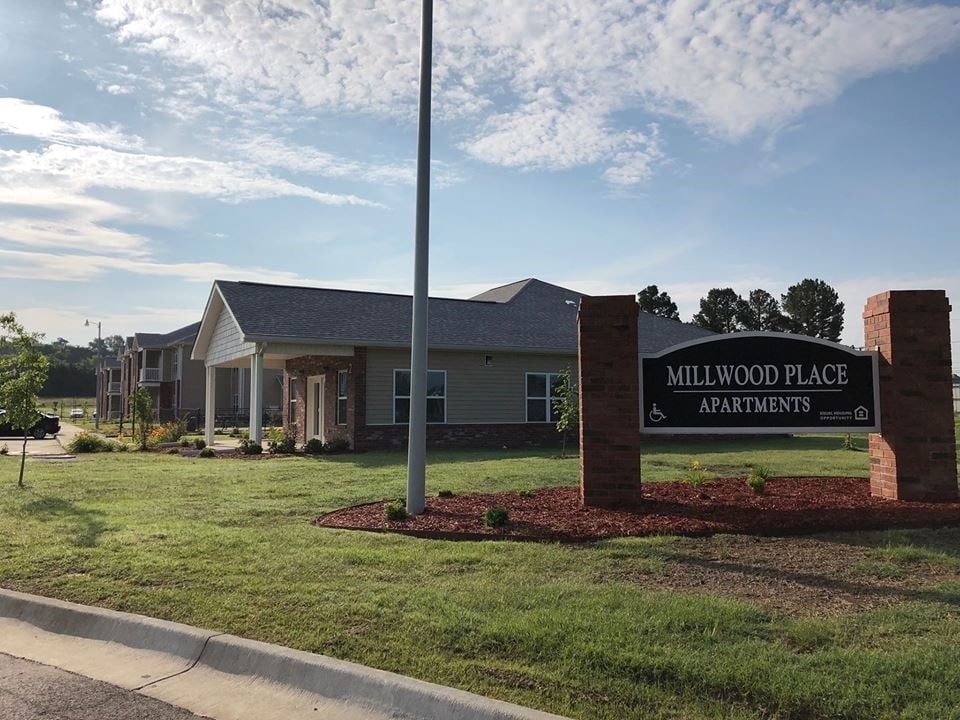 Millwood Place Apartments in Clarksville, AR - Building Photo