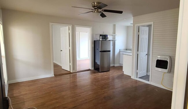 property at 1405 Moore St