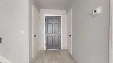 14715 Woodward Gardens Dr in Houston, TX - Building Photo - Building Photo