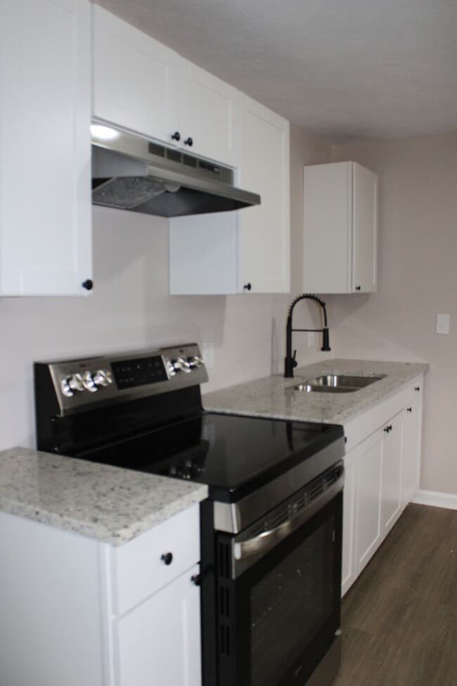 301 Jehossee Dr SE in Aiken, SC - Foto de edificio - Building Photo