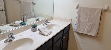 23956 SW 118 Ave in Homestead, FL - Building Photo - Building Photo