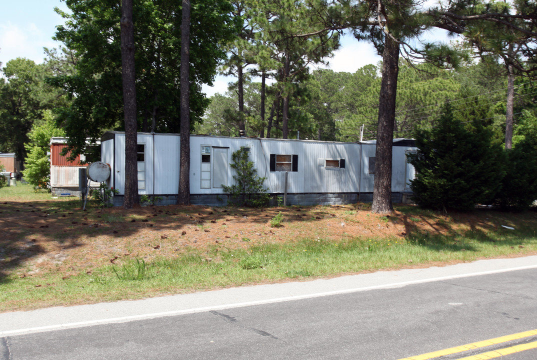 Colonial Village Trailer Park in Wilmington, NC - Building Photo