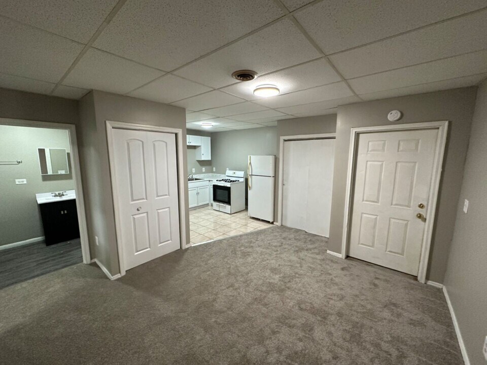 2491 S 12th St in Milwaukee, WI - Building Photo