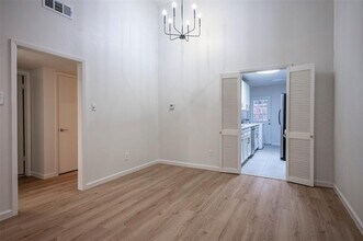 13743 Brookgreen Cir in Dallas, TX - Building Photo - Building Photo