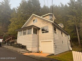 636 Main St in Ketchikan, AK - Building Photo