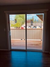 627 SE Russell St in Camas, WA - Building Photo - Building Photo