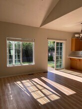 2272 33rd St in Springfield, OR - Building Photo - Building Photo