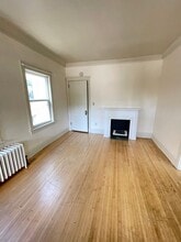 806 N 19th Ave E in Duluth, MN - Building Photo - Building Photo