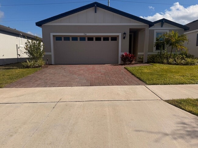 property at 736 Griffon Ave