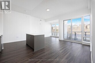 385 Arctic Red Dr in Oshawa, ON - Building Photo - Building Photo