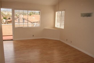 96 Flor De Sol, Unit NA in Rancho Santa Margarita, CA - Building Photo - Building Photo
