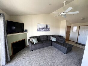 6005G Chapel Hill Blvd in Pasco, WA - Building Photo - Building Photo