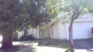 737 Monte Carlo Dr in Suisun City, CA - Building Photo - Building Photo
