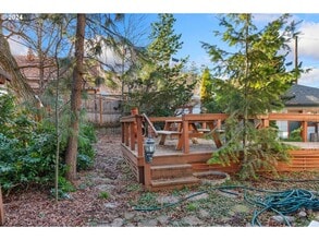 1706 Oak St in La Grande, OR - Building Photo - Building Photo